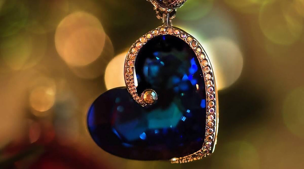 Cómo elegir la piedra preciosa adecuada para tu signo del zodíaco para un 2021 perfecto